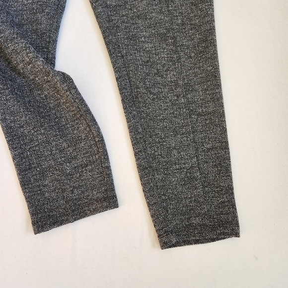 Chico's Zenergy herringbone leggings gray stretchy zippered pockets gray 3 16 XL - Picture 4 of 13
